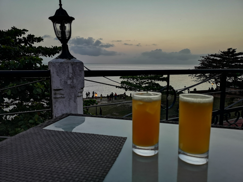 Aperitivo al tramonto